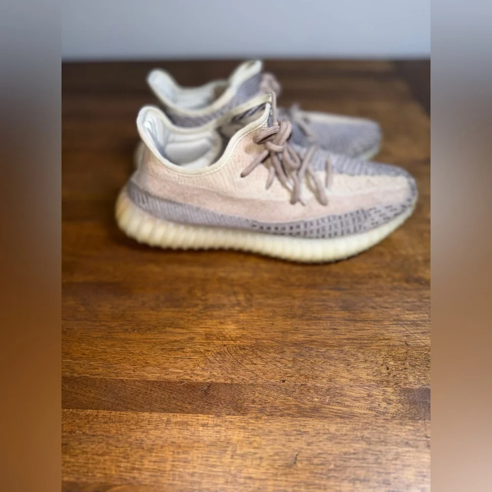 Yeezy x Adidas Boost 350 V2 Ash Pearl Multicolor Knit Fabric Sneakers